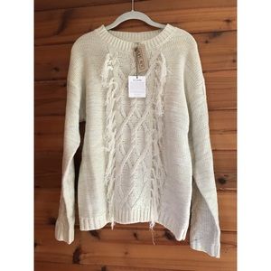 Cozy Cream Sweater NWT 💕